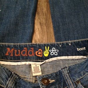 MUDD *DISTRESSED* SOFT JEANS size 3 Junior